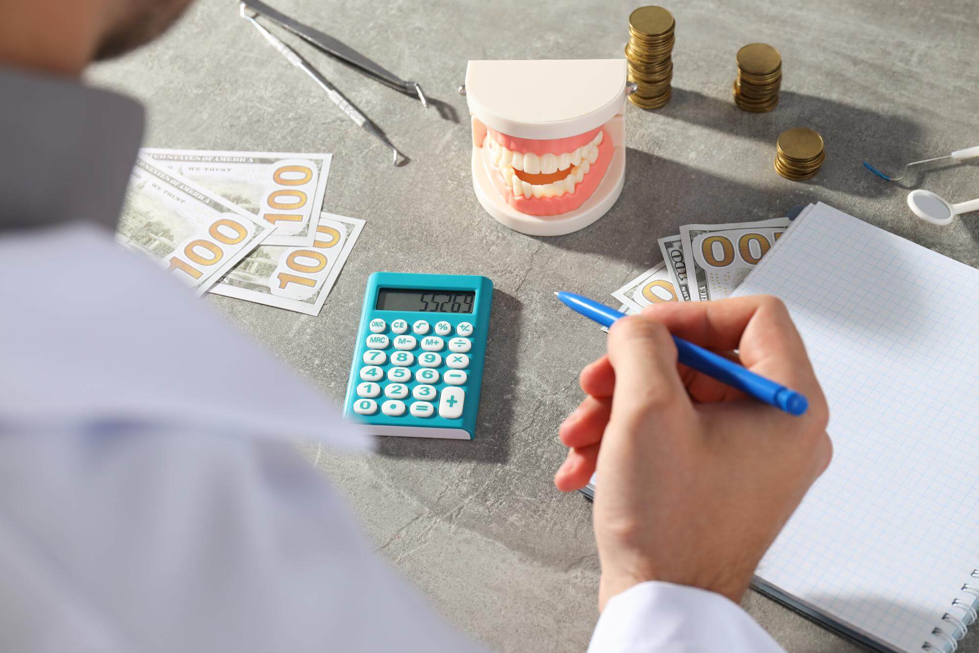 average cost of dental implants